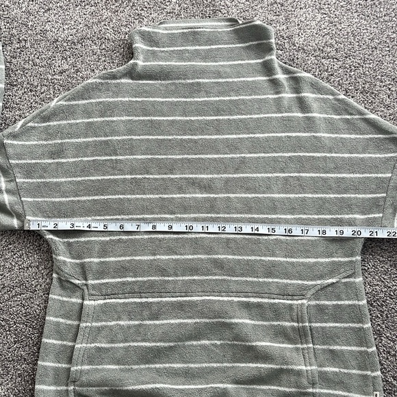 Toad & Co Gray Stripped Cowl Neck Fleece Sweater size small - Picture 6 of 8